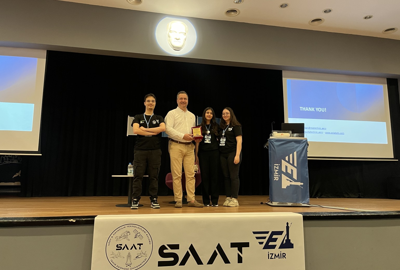 Yürütme Kurulu Başkanımız Sayın Okan Özkan, “Sustainability for the Future” Symposium Izmir’de Önemli Bir Sunum Gerçekleştirdi ve Plaketle Ödüllendirildi